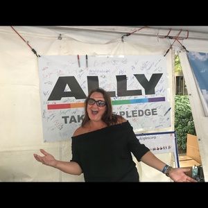 Meet your Posher, Emily